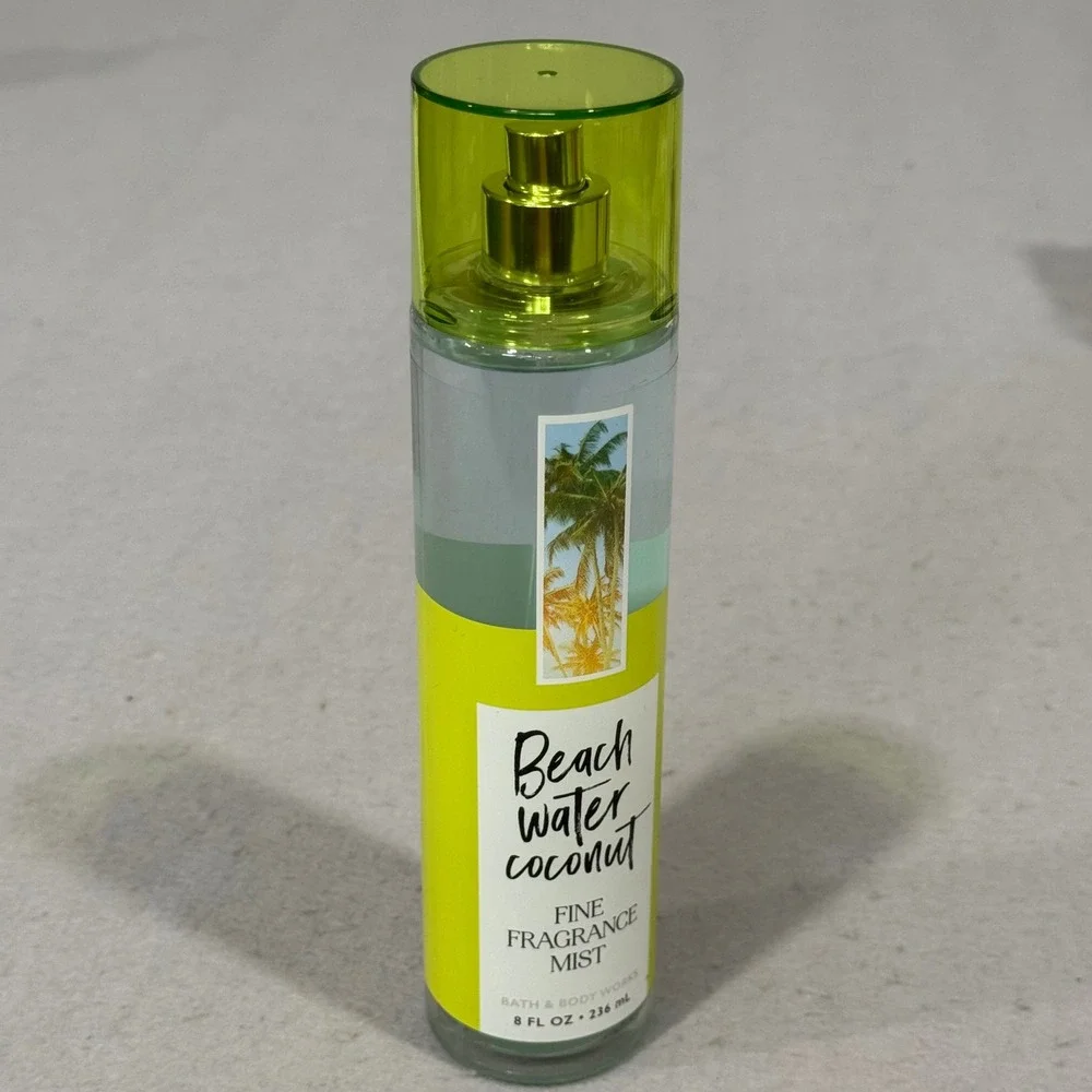 Bath & Body Works Fragrance Mist Women 8oz Beach Water Coconut Tropical Spray